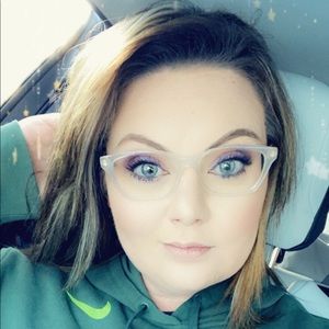 Meet your Posher, Stacy